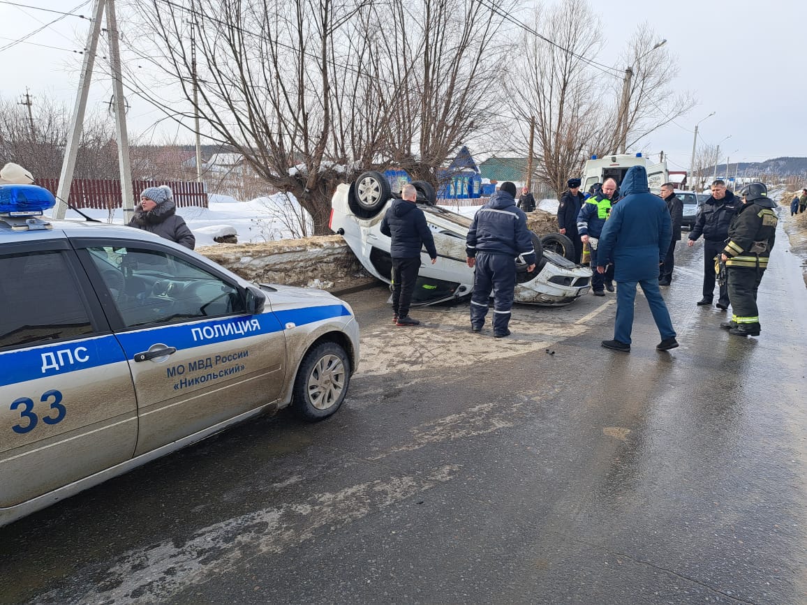 В Никольске пожарные вынимали пострадавшего из перевернувшегося авто |  06.03.2024 | Пенза - БезФормата