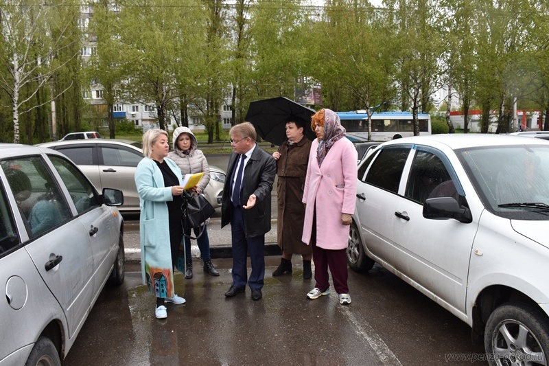 Пенза проверенные. Мэр Пензы Александр Басенко. Мэр города город Пенза. Благоустройство Пенза. Октябрьский Александр Михайлович.