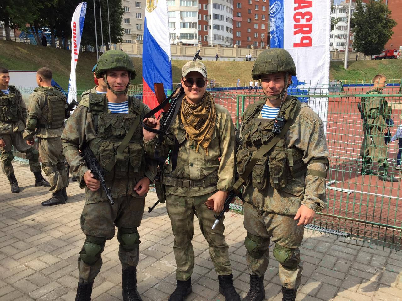 Муж сейчас на сво. Российский солдат. Участники спецоперации на Украине. Украинские военнослужащие сво.