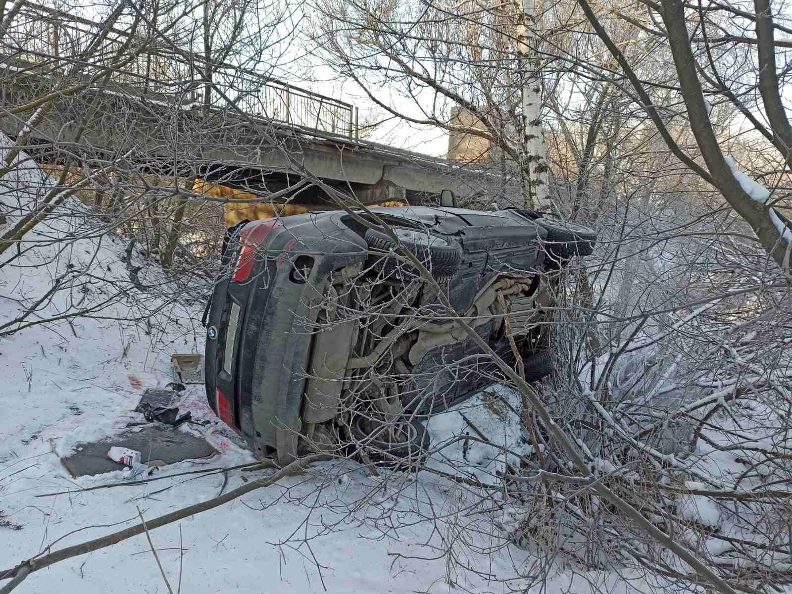 В Пензе водитель на «BMW» слетел с моста и погиб | 11.01.2023 | Пенза -  БезФормата