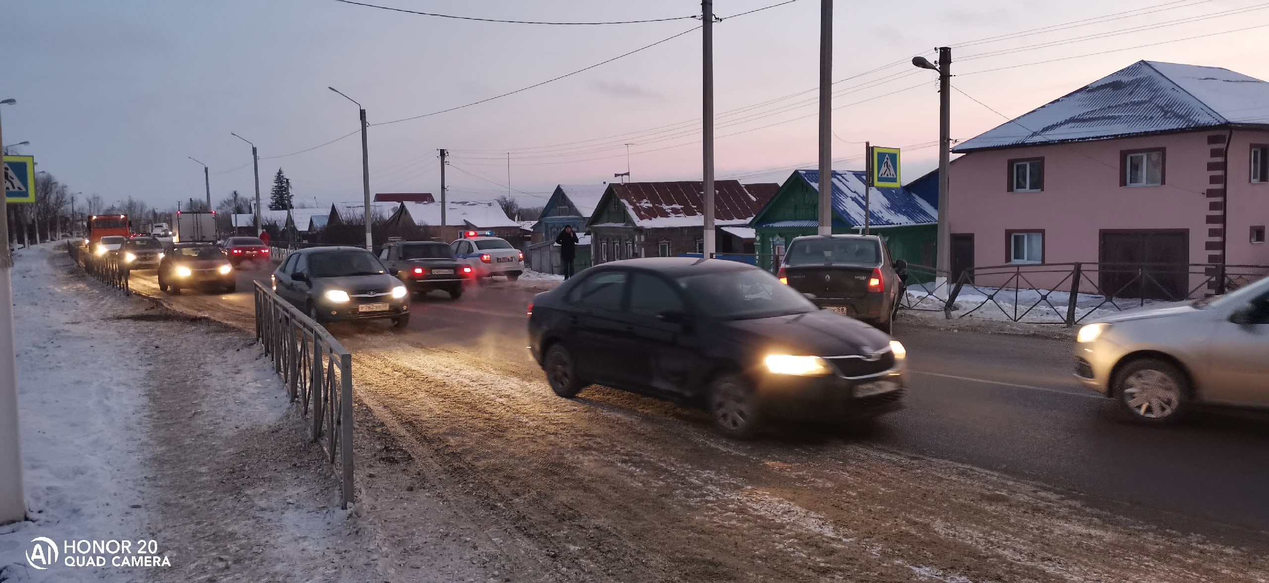 Утреннее ДТП в Бессоновке стало причиной большой пробки | 18.01.2023 |  Пенза - БезФормата