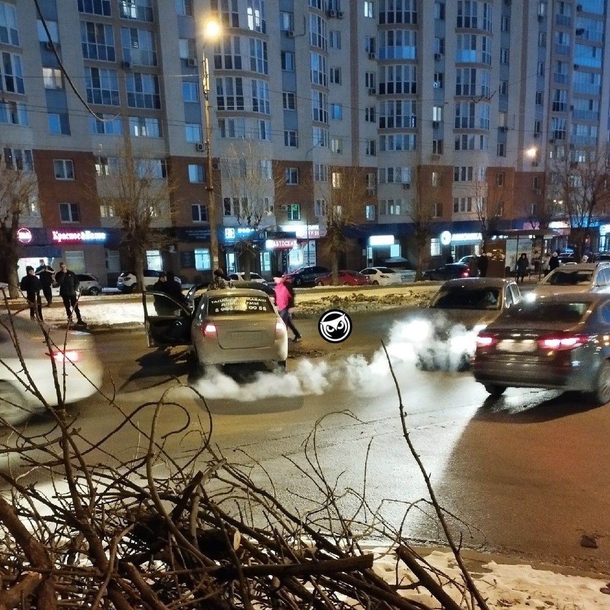 В Пензе на улице Тернопольской столкнулись две легковушки | 25.01.2023 |  Пенза - БезФормата