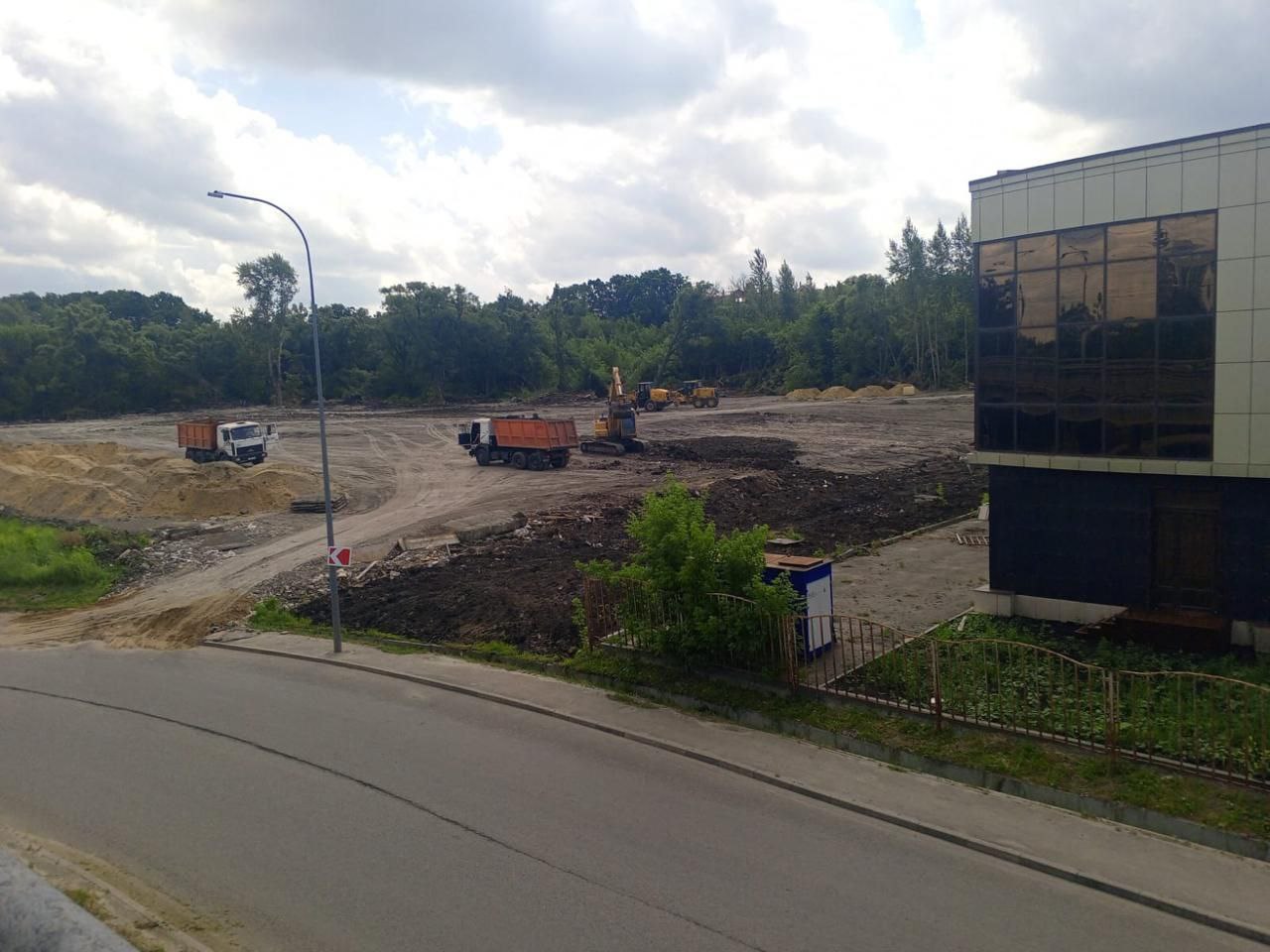 В Арбеково начали строить новый сельхозрынок 