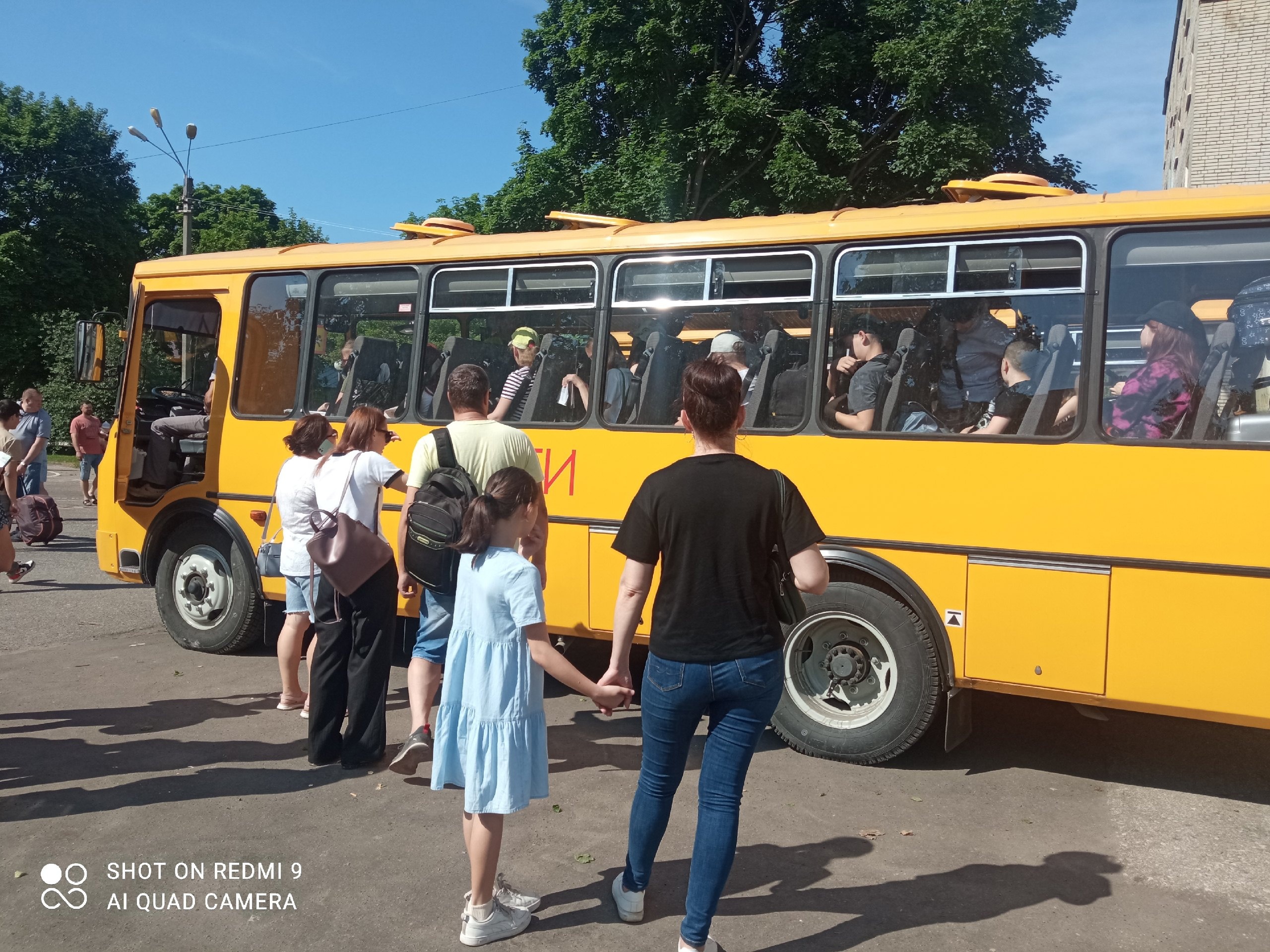 Юные пензенцы утром в среду отправились в лагерь «Юность» | 05.06.2024 |  Пенза - БезФормата