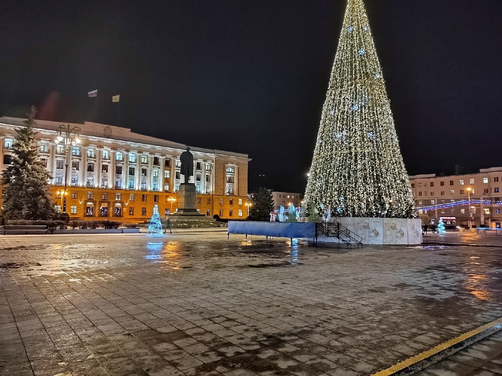 Новогодние праздники в пензе