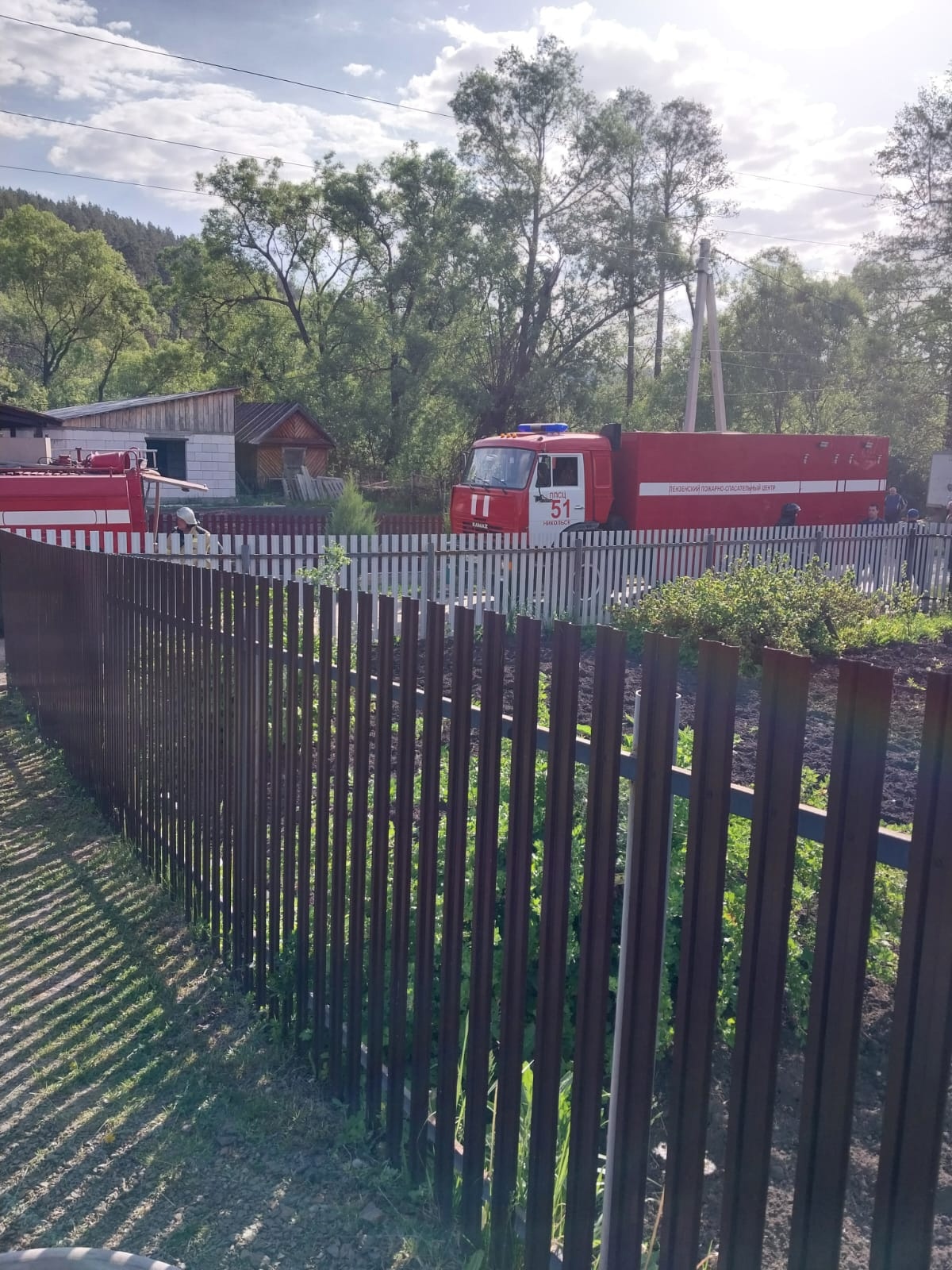 В Никольске огонь тушили в двухквартирном доме | 03.06.2024 | Пенза -  БезФормата