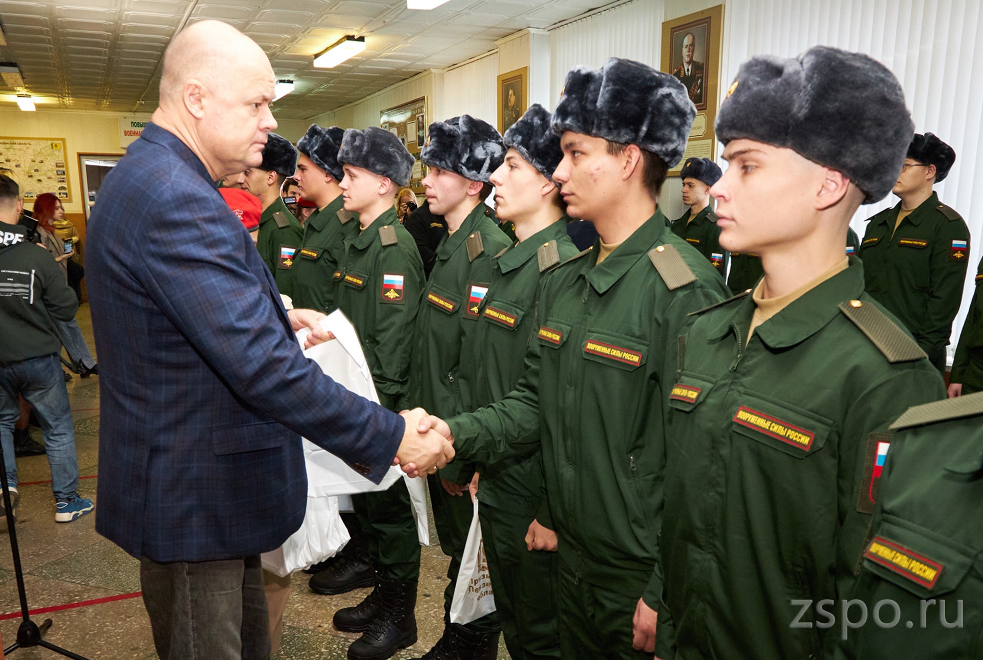 Вадим Супиков напутствовал новобранцев осеннего призыва | 17.10.2023 |  Пенза - БезФормата