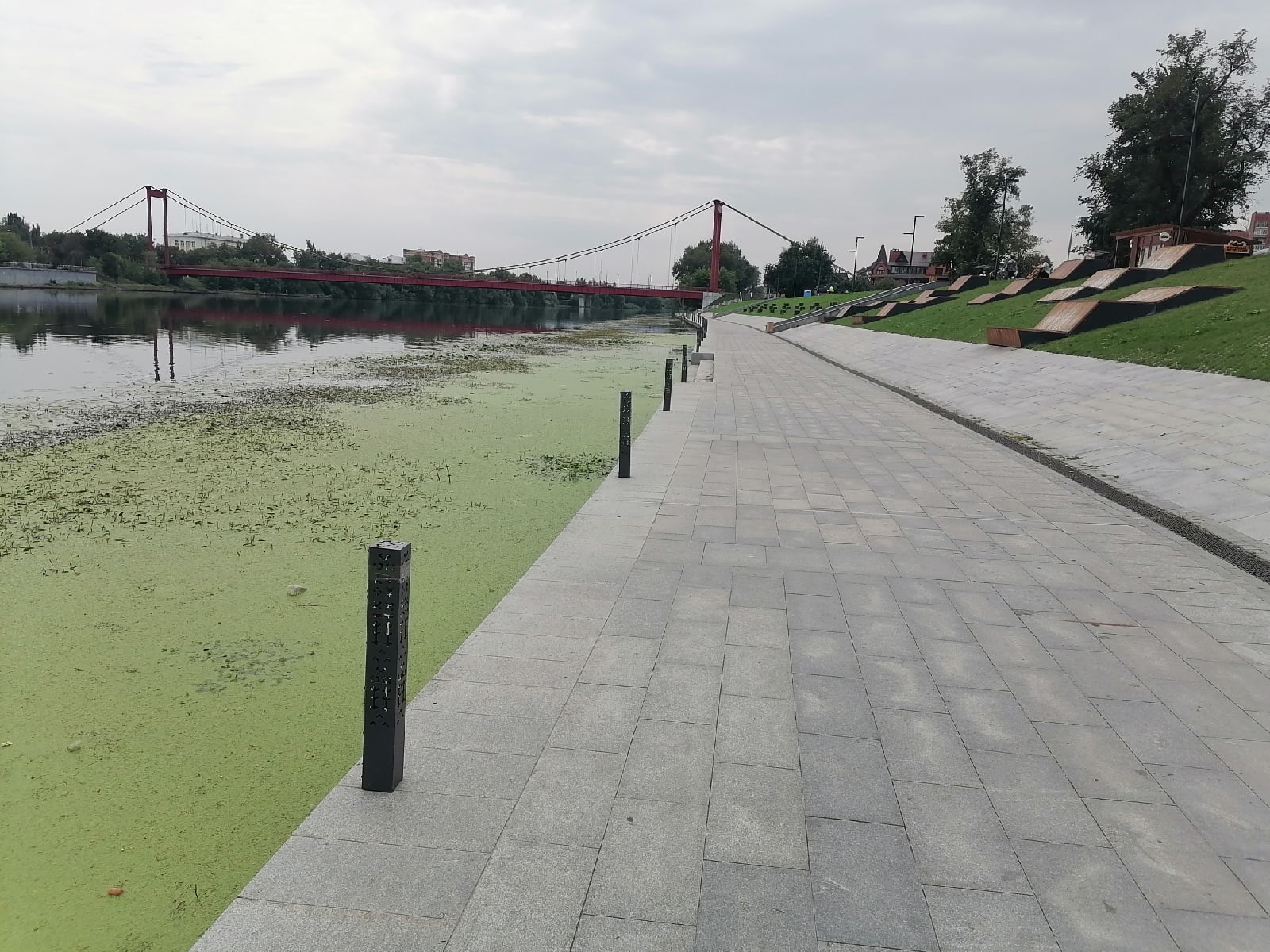 Пензенцы пожаловались на запах болота в районе набережной | 11.08.2021 |  Пенза - БезФормата