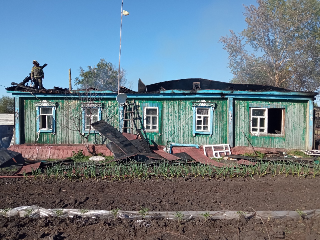 В Каменском районе пожар уничтожил дом и гараж | 30.05.2024 | Пенза -  БезФормата