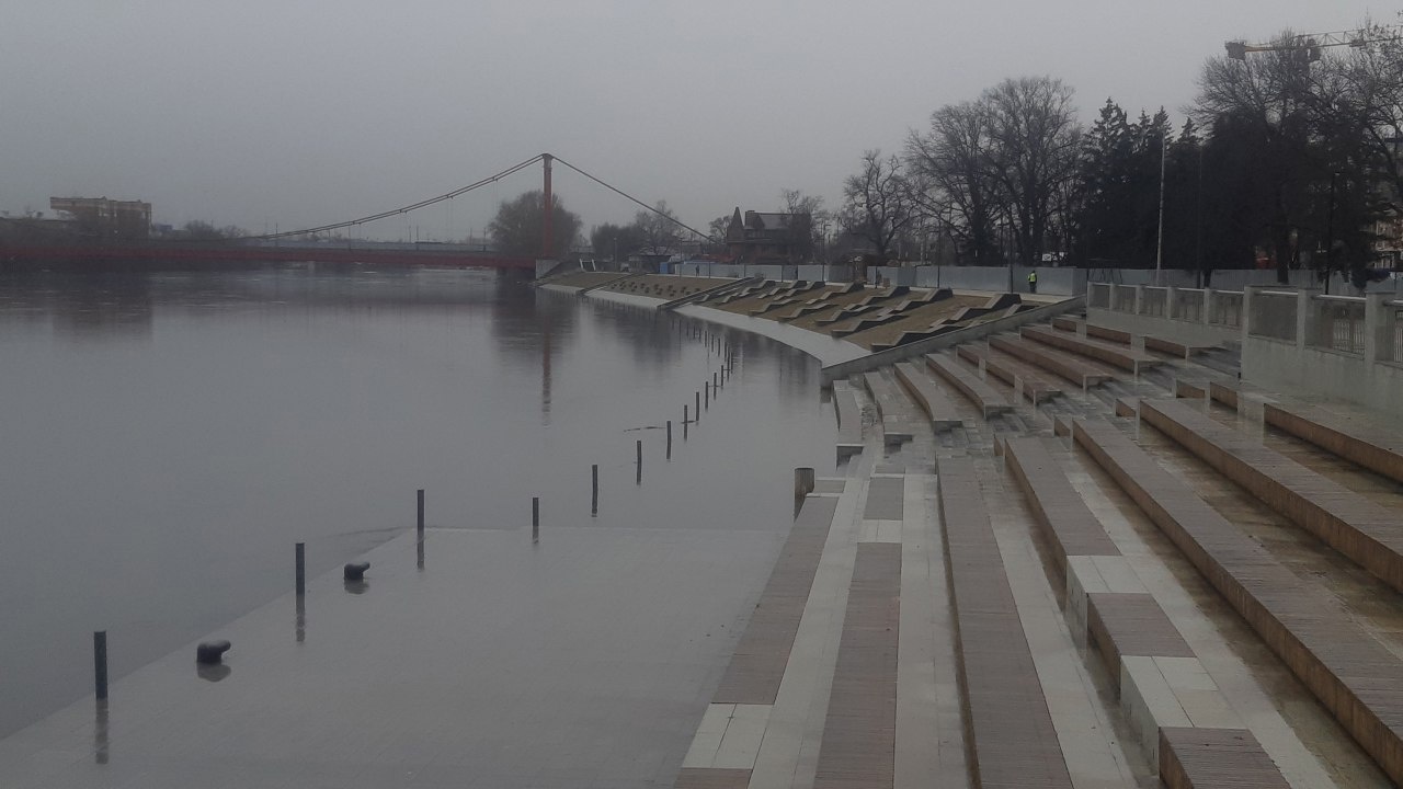 В Пензе центральная набережная ушла под воду | 17.03.2023 | Пенза -  БезФормата