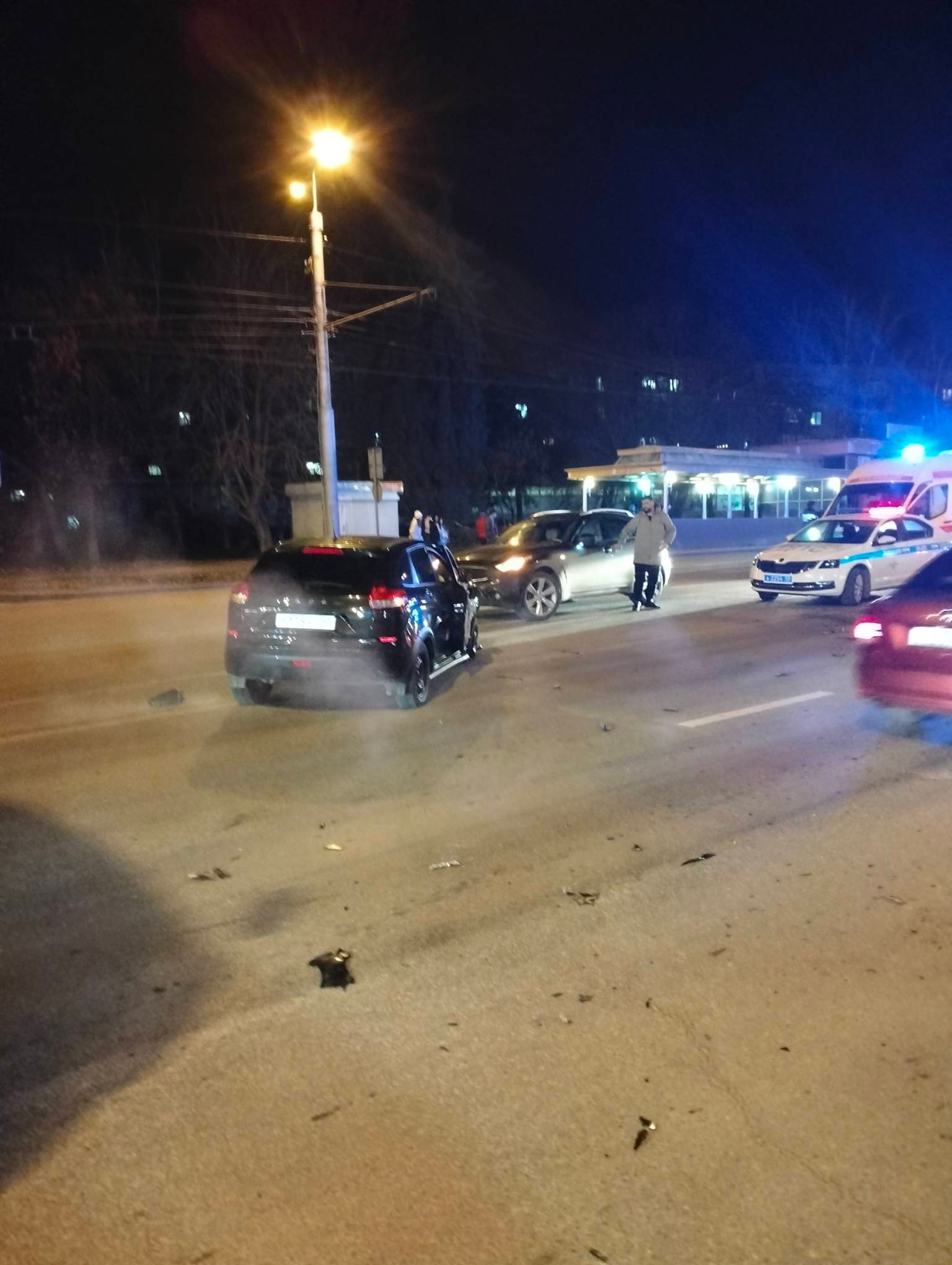 В Пензе спасатели помогли выбраться человеку из БМВ, упавшего в переход |  20.11.2023 | Пенза - БезФормата