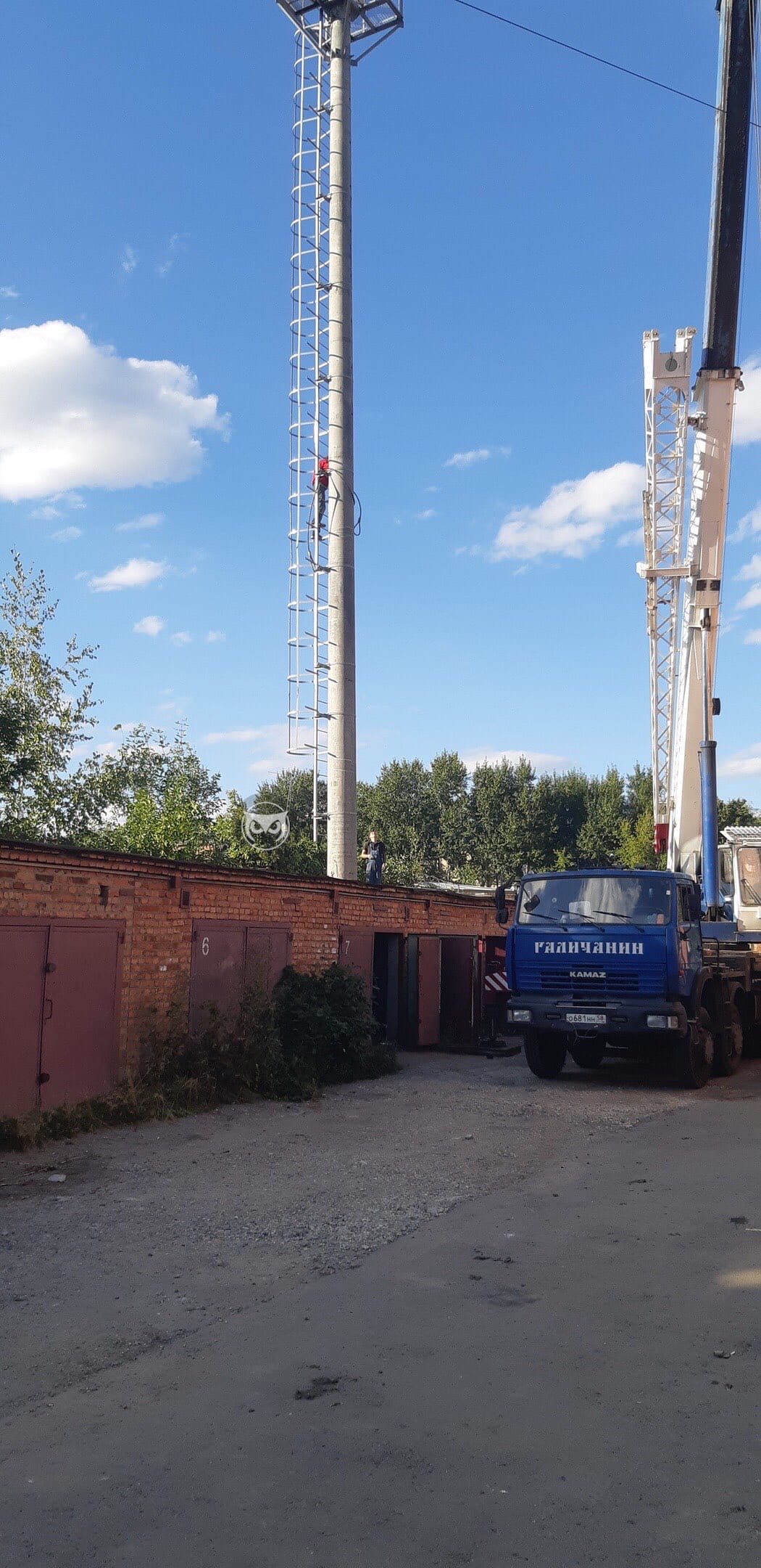 В Пензе вышку сотовой связи установили прямо сквозь крышу гаража - Столица58