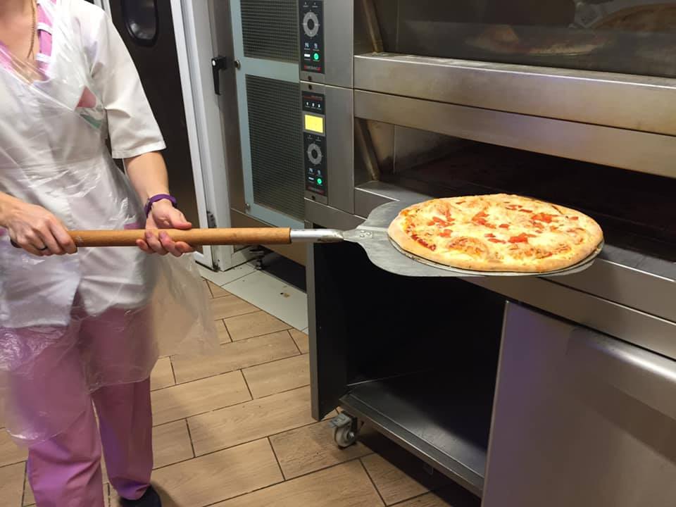 ТЦ "Терновский куст" организовал в Пензе вкусный Праздник Калача!