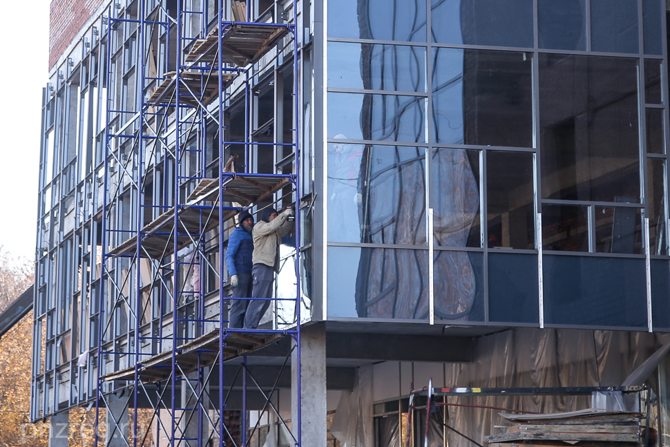 Пензенцы могут оценить новый облик Дома офицеров на Западной поляне