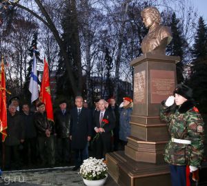 Открытие монумента легендарной Валентине Гризодубовой в Пензе в фактах и фотографиях