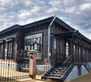 Культурный экспорт: Пензенский "Дом Мейерхольда" поразил жителей Сызрани инновационной постановкой