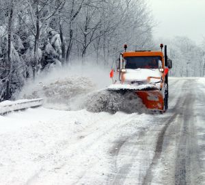 На дороги в районах Пензенской области высыпали 800 тонн песка за сутки