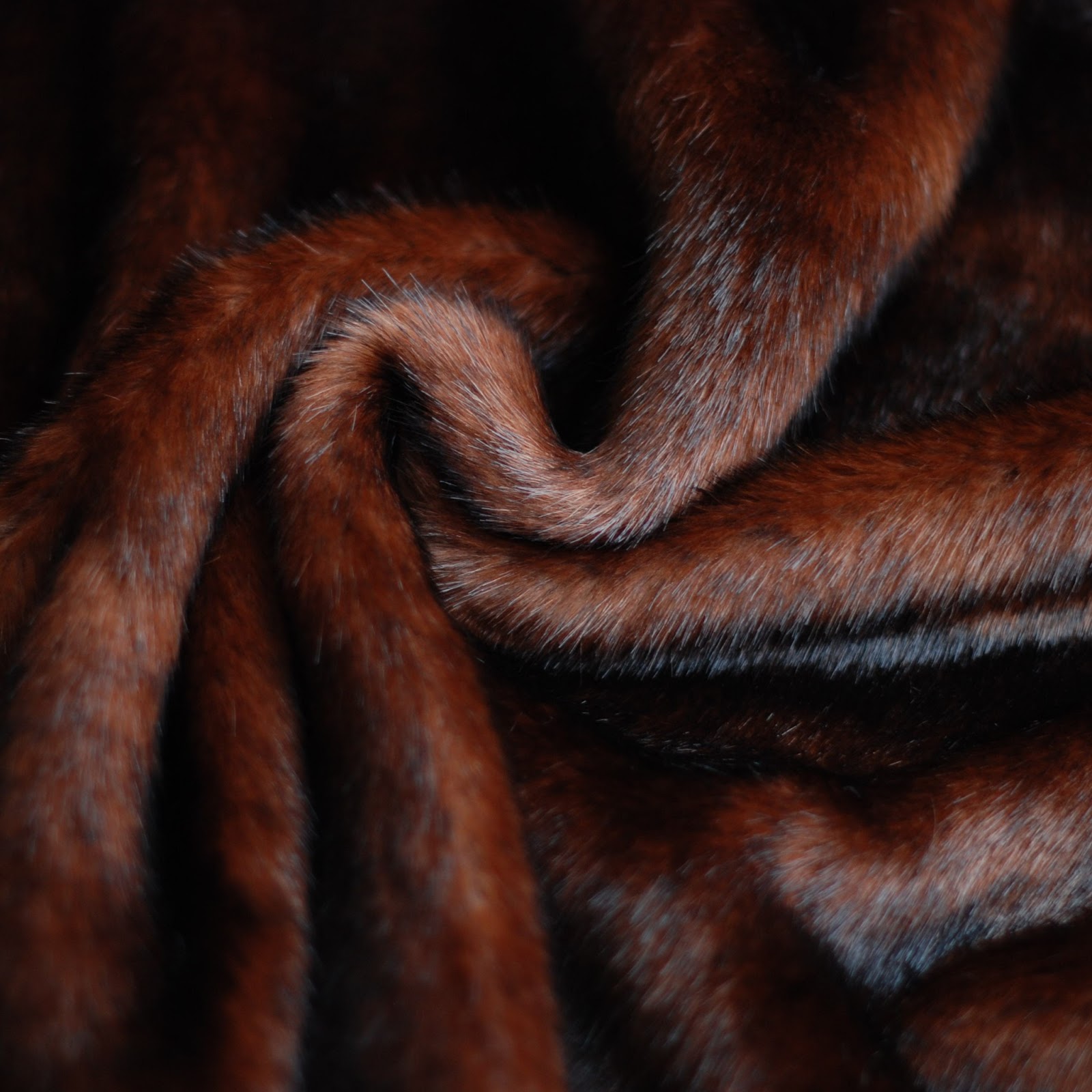 Роспотребнадзор изъял 60 шуб из торговых точек Пензенской области