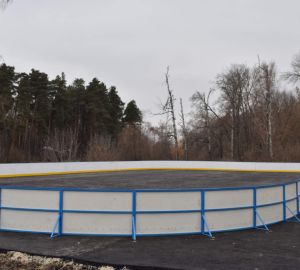 В Сердобске завершают строительство ледовой арены под открытым небом