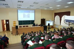 Высокий гость из минобороны написал  "Географический диктант" в Пензе