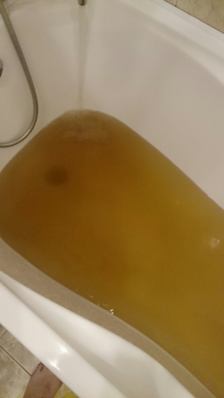 Жители Арбеково: из крана вместо воды потек «Вятский квас»