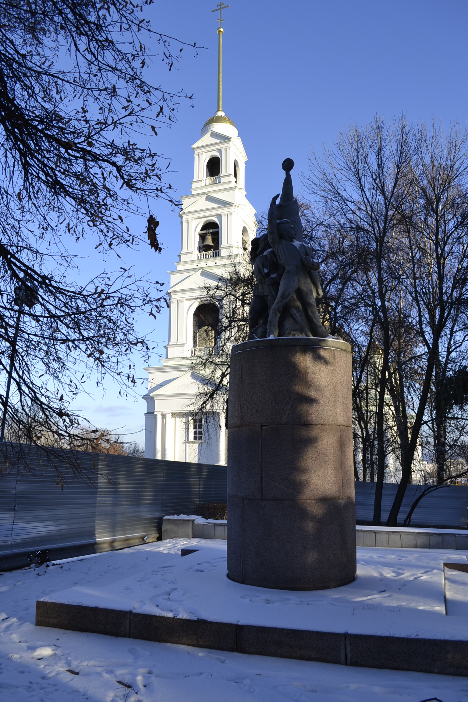 Памятник борцам революции приведут в порядок в следующем году