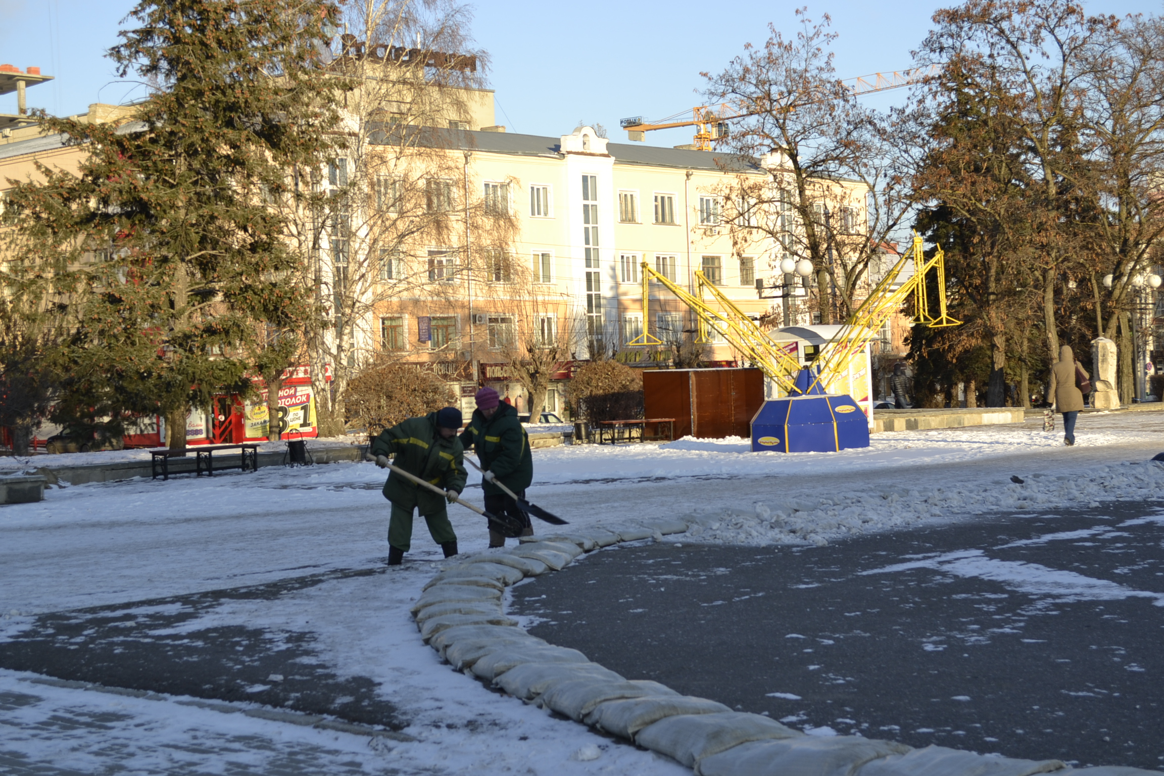 Заливке главного катка Пензы мешает отсутствие снега?