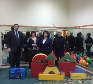 Ольга Чистякова помогла ахунскому дому культуры с покупкой пылесоса