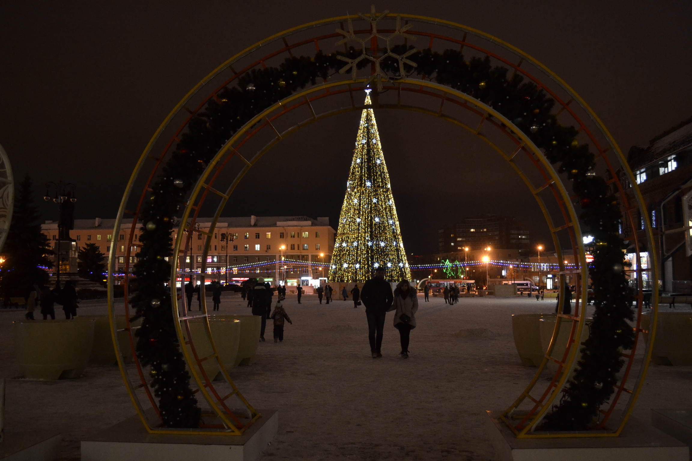Стало известно расписание новогодних торжеств у главной елки Пензы