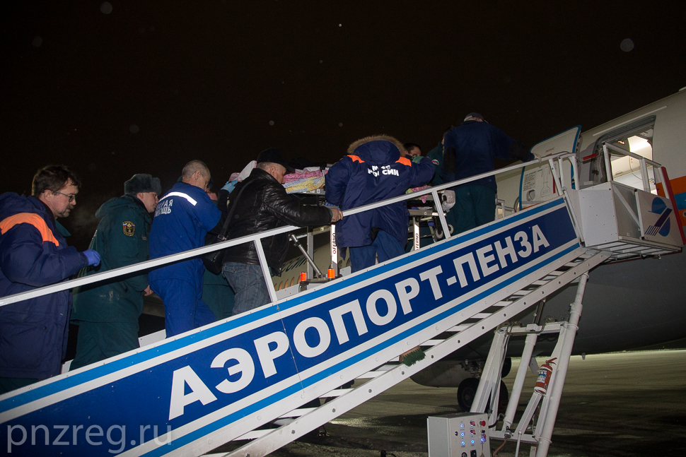 Девочку из Кузнецка, доставленную в столичную клинику спецбортом МЧС, навестила Анна Кузнецова