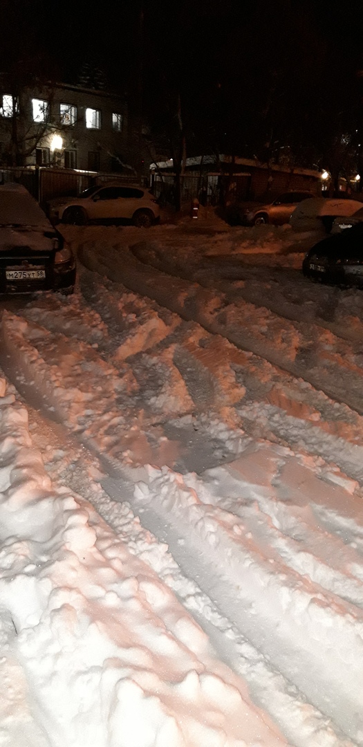 47 руководителей привлекут к ответственности за неочищенные крыши и дворы