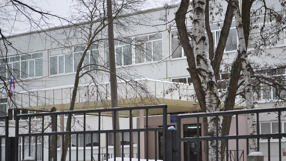 Борис Панин оказал помощь школе № 20