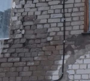 В Пензе рушится дом в военном городке