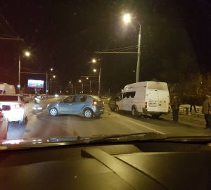 Подробности массовой аварии на Терновского: пострадал мужчина