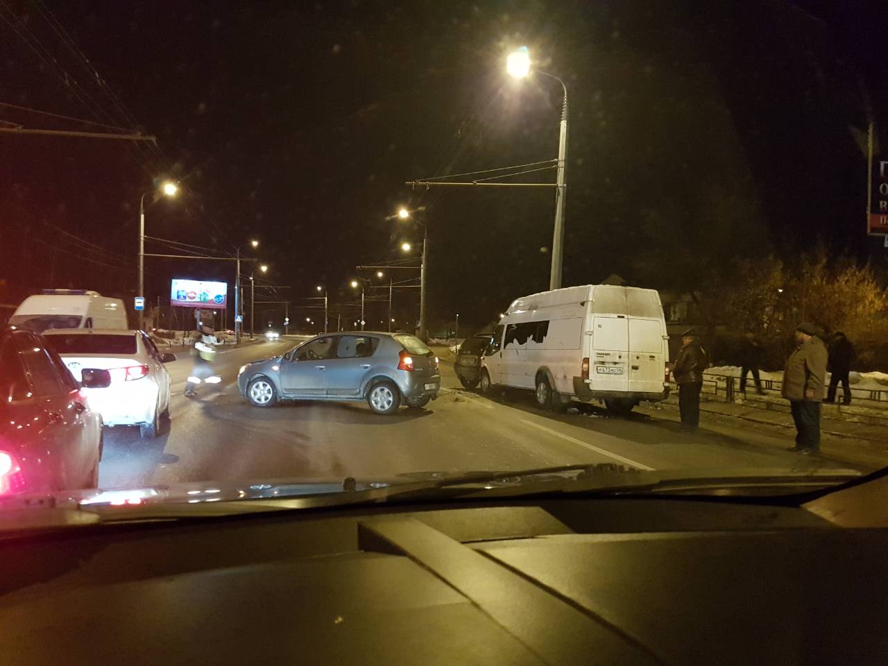 Подробности массовой аварии на Терновского: пострадал мужчина