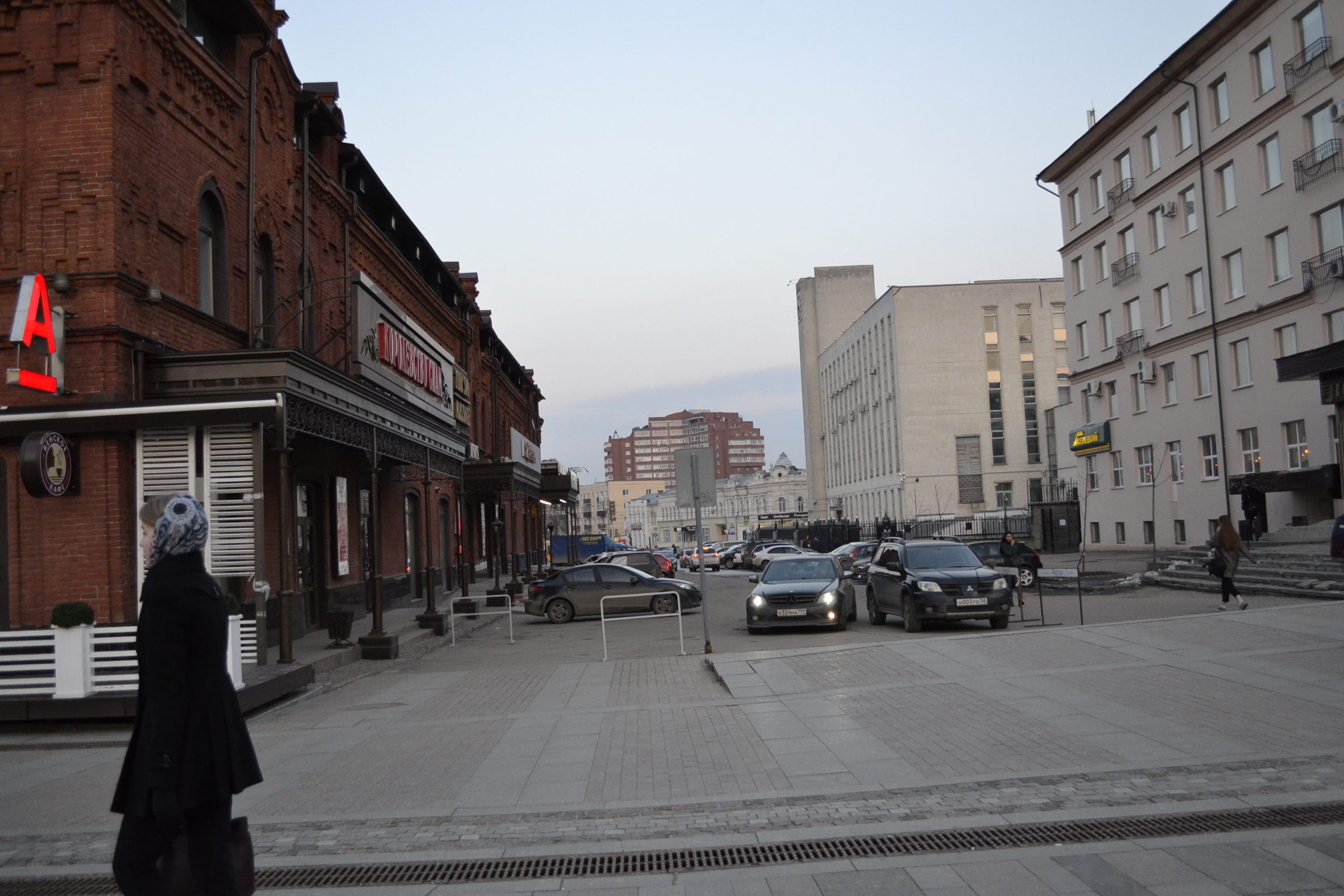 У парковки на площади Ленина сменился собственник