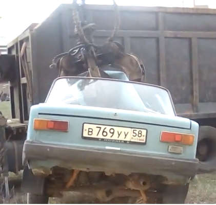 Автовладельцы в шоке: в Пензе варварски эвакуировали оставленную легковушку