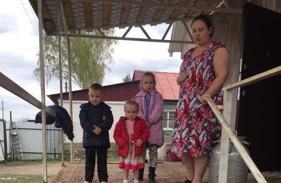 «Караван добрых дел» помог многодетной семье