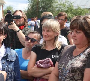 Плохие дороги, больницы и уличное освещение — проблемы жителей Чемодановки взяла на контроль прокуратура