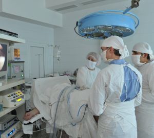 Пензенские хирурги 8 часов пришивали палец 14-летнему ребенку