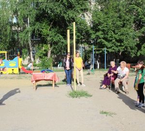 Для жителей Терновки организовали праздник в честь Дня семьи, любви и верности