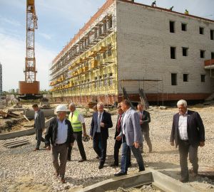 Новую школу в  Арбеково достроят к концу года