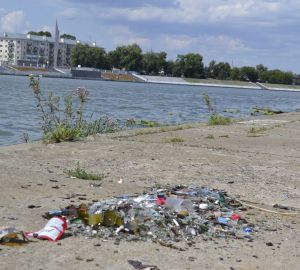 В Пензенской области с берегов рек убирают стихийные свалки