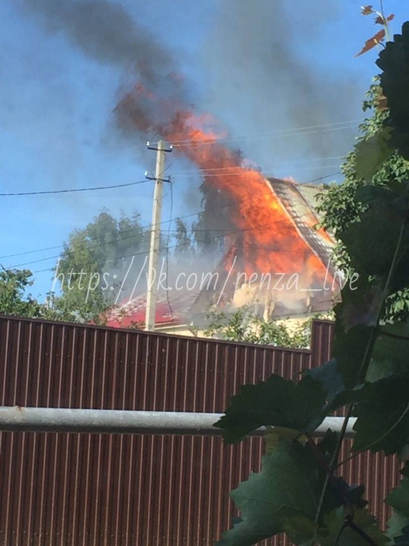 Пожар в пензенском Засечном: тушили 4 часа, спасли вещей на миллион