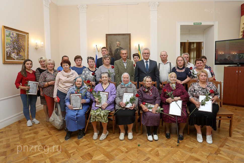 Пензенские ветераны получили свидетельства на жилье