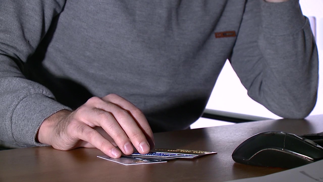 Пензячка хотела вывести мошенников на чистую воду, а сама попалась на их удочку