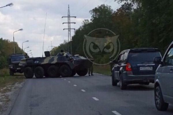В Пензе БТР перекрыл дорогу из Заречного