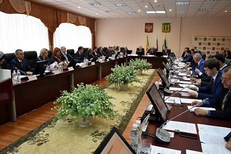 Политический Дзен: удалось ли пензенской Гордуме достичь баланса сил?