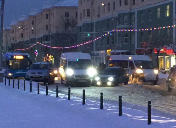 Госавтоинспекция призывает пензенских водителей "переобуться"