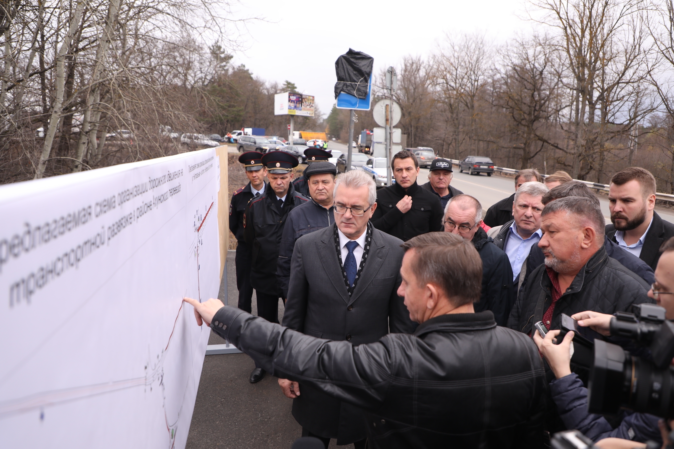 Расширение дороги вблизи Ахунского переезда планируют сделать за 10 дней